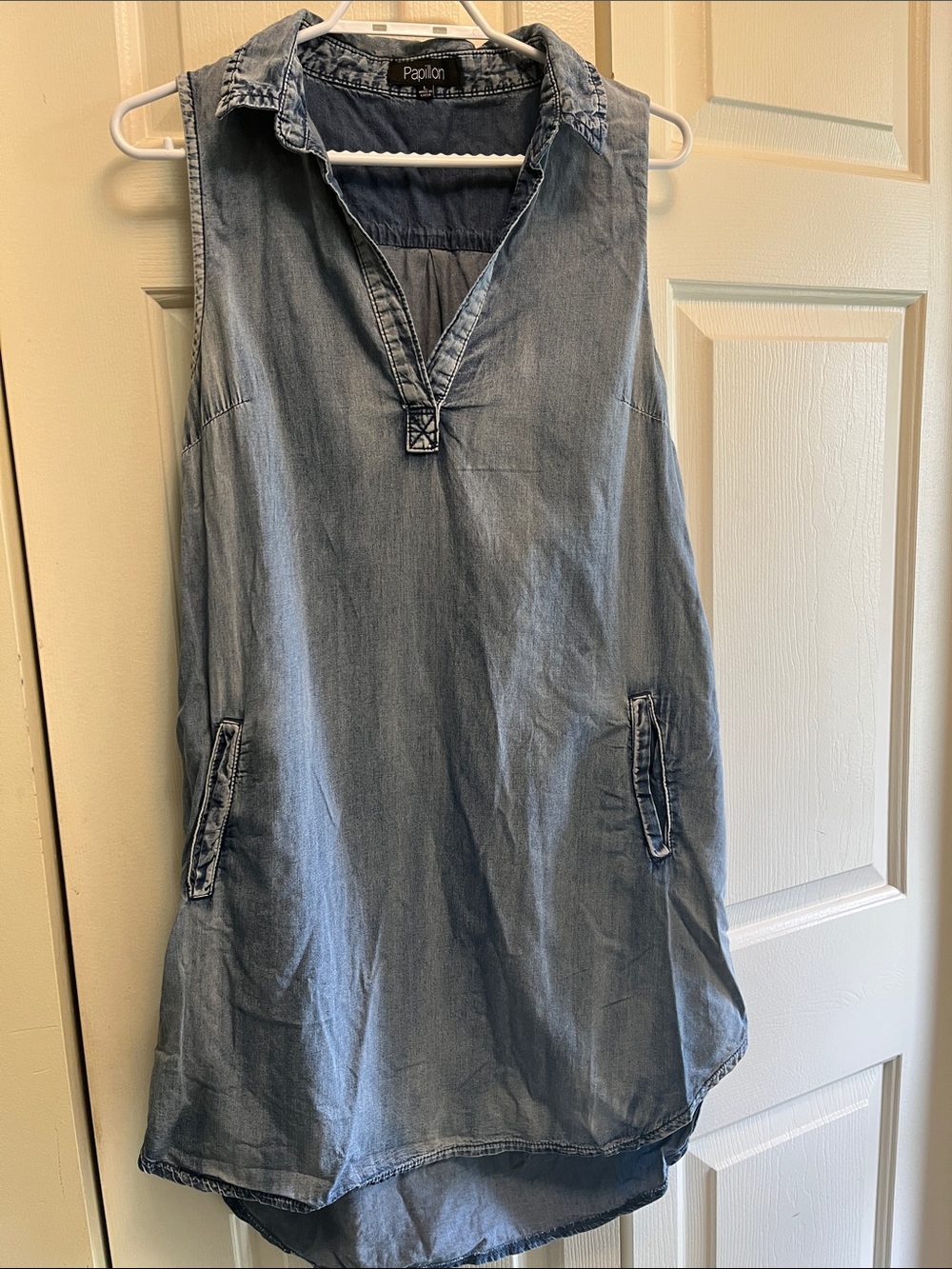 Papillon Blanc Light Blue Sleeveless Chambray Tunic